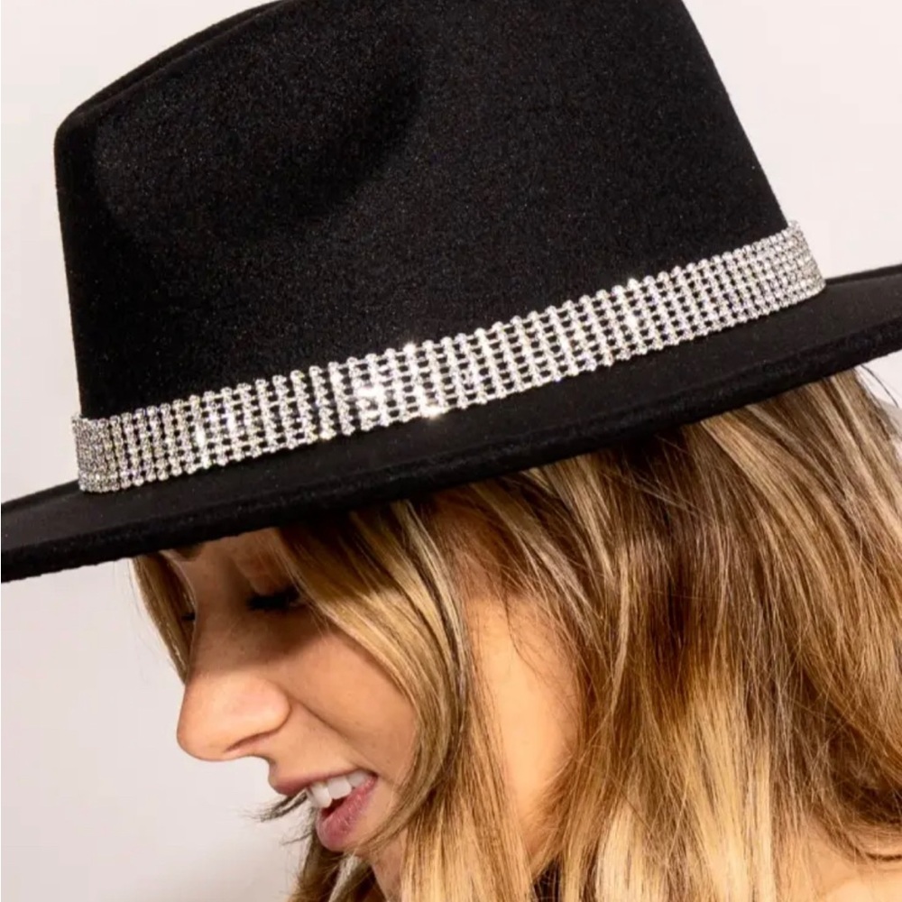 Women Faux Black FAME Rhinestone Belt Wide Brim Fedora